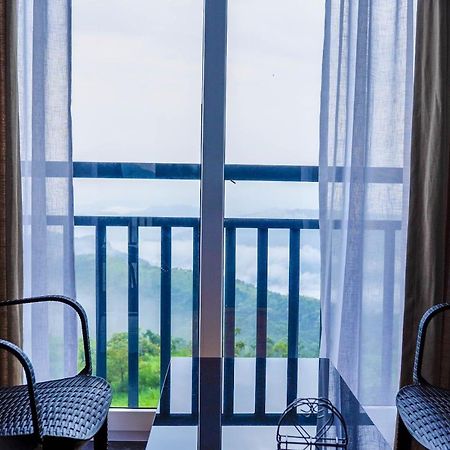 Hazy Heights 360 Hotel Munnar Bagian luar foto