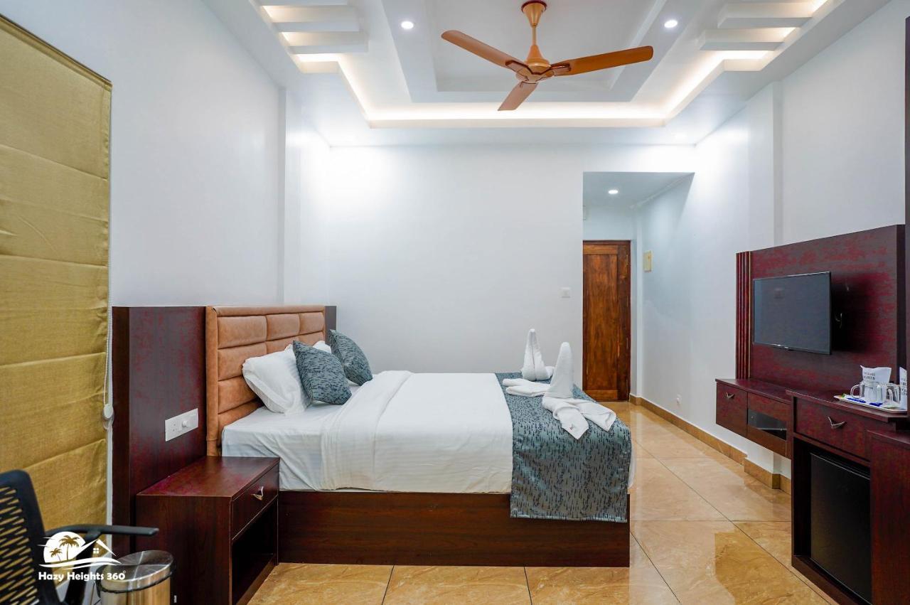 Hazy Heights 360 Hotel Munnar Bagian luar foto